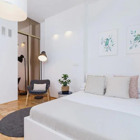 크라쿠프 Private Parking - Old Town - Sw Krzyza 16 Street 아파트 외부 사진